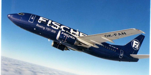 Ještě jednou pohled na B737 Fischer Air. M. Srnec s ní létal v letech 1998 až 2000.