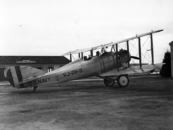 4_-_vought_ve-7_jednotky_vj-d11ze_základny_nas_san_diego_1927.jpg