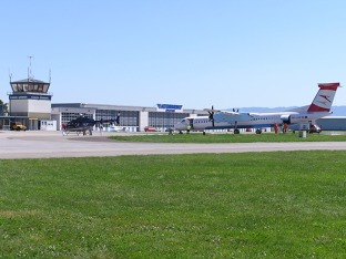 Letiště Altenrhein (LSZR) na jihozápadním břehu Bodamského jezera.