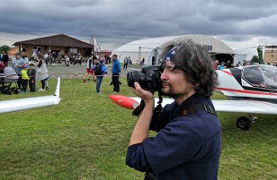 Náš fotograf a filmař Jindra Ilem v akci