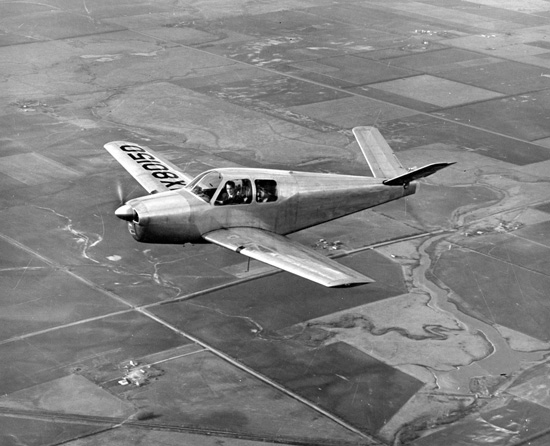 První létající prototyp Bonanzy NX80150. Foto: SDASM Archives