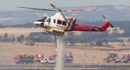 Proč jsou vrtulníky tak důležité pro boj s požáry v australské buši