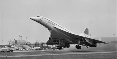 Concorde G-BOAA při startu k historickému letu z Heathrow (Foto: British Airways)