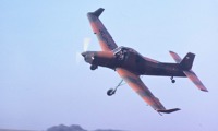 Letový snímek Z-37 TM již bez závěsníků po ukončení vojenských zkoušek (Foto: Jiří Volejník) Letový snímek Z-37 TM již bez závěsníků po ukončení vojenských zkoušek (Foto: Jiří Volejník)