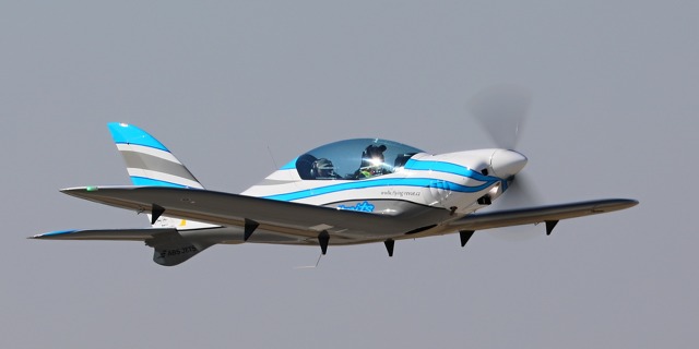 Nové expediční letadlo Flying Revue Shark 600. Foto: Martin Mareček