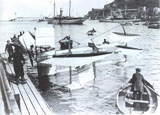 Hydravion v Monaku v roce 1911 