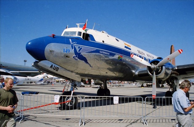 Douglas DC-4 jihoafrických SAAMS Foto: archiv autora