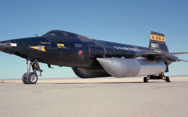 Experimentální raketový letoun North American X-15 A2 Experimentální raketový letoun North American X-15 A2