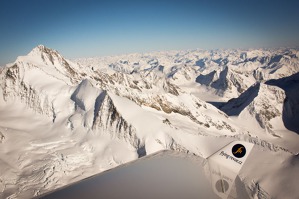 Ještě jednou lavinové pole nad oblastí Concordia, Bernské Alpy, Švýcarsko dsc07688-21.jpg