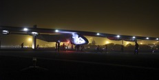 2015_03_10_solar_impulse_2_rtw_2nd_flight_muscat_to_ahmedabad_landing_revillard-0864_cr_web.jpg