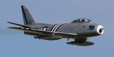 beran_f_86_spring_airshow_2_cr_def_web.jpg