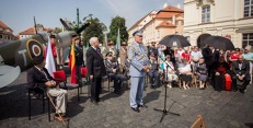 slavnostní_ceremoniál_k_příležitosti_70._výročí_návratu_československých_letců_do_vlasti_cr_web.jpg