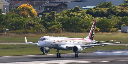 mrj-first-flight_cr_web.jpg