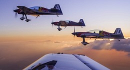 Air Race pilot na Aviatické pouti