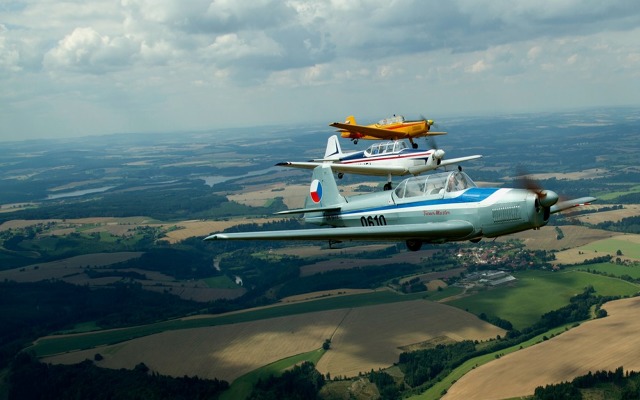 Skupina Trenérů- Zbraslavice 01_skupina_trenérů-_zbraslavice_tn.jpg