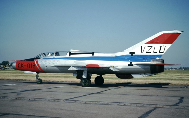 vzlÚ_mig-21u_foto_fred_willemsen.jpg