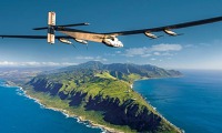 792437-solar-impulse-2-est-immobilise-a-hawai-pour-faire-reparer-ses-batterie-qui-ont-surchauffe.jpg