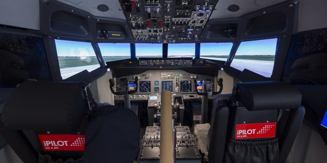 boeing_737_-_kokpit_1_(1280x854).jpg