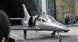 Zkušební prototyp ultralehkého letounu UL-39 Albi při prvním představení odborné veřejnosti na jaře 2016.