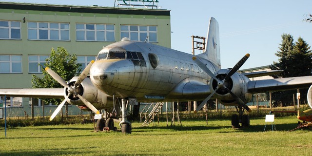 av-14t-01.jpg