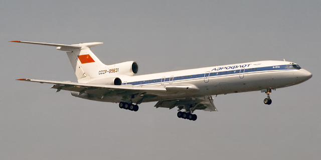 aeroflot_tu-154m_cccp-85631_lis_1990.png