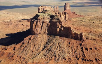 08_skalní_útvary_v_parku_monument_valley_1280x853.jpg