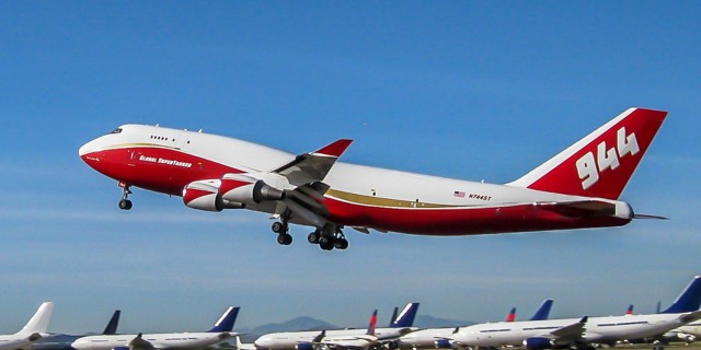 globalsupertanker747.jpg