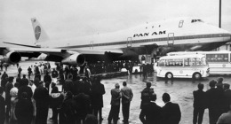 Inaugurační let B747-121 N736PA New York-Londýn 22. 1. 1970. Zdroj: Yahoo.com 