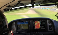 Integrované certifikované řešení G1000 v letadle Cirrus SR22. Foto: Pavel Valenta img_1063_1024x768.jpg