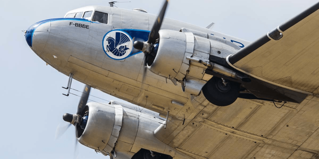Historický Douglas DC-3 Air France. Le Bourget 2017. Zdroj: Siae f_83ce771bb7b970f53aad3ee3d81e0302559681bc991e3_1200_675-min.png
