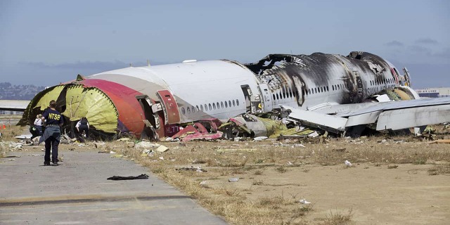 1280px-ntsbasiana214fuselage-min.jpg