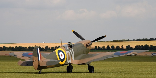 supermarine_spitfire_mk._i_foto_michal_Čupa.jpg