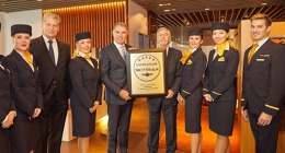 Lufthansa s certifikátem pětihvězdičkového hodnocení od britské ratingové společnosti Skytrax. Foto: Lufthansa