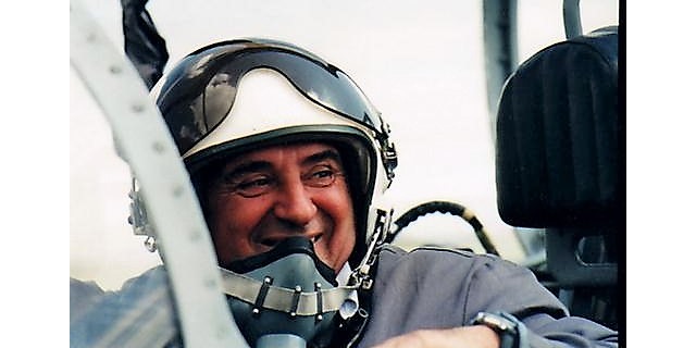 v_kabině_aero_l-29_delfín0.jpg