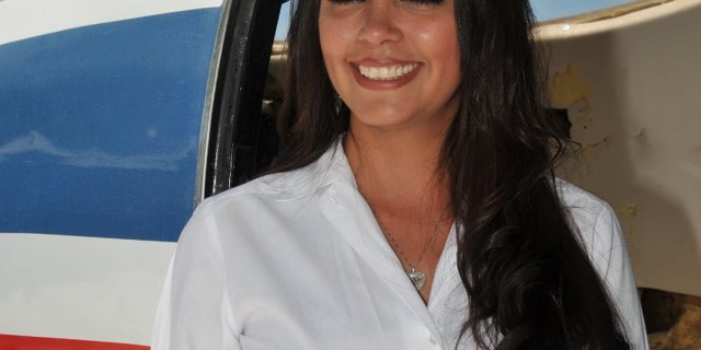 av_05_850x1280_-min.jpg