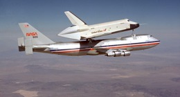 První let sestavy B747-123 SCA a raketoplánu Enterprise. Zdroj: NASA