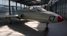 Aero L-29 Delfín v nově zrekonstruovaném hanágru č. 43 kbelského leteckého muzea. 