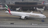 777_na_gatwicku_1.jpg