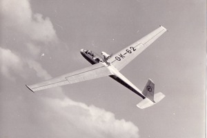 motorizovaný_prototyp_xl-13,_ok-6201_v_letu.foto_vhÚ_1280x956.jpg