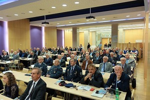 ghujiokplúů.jpg