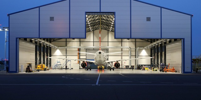 csat_hangars_aircraft_1280x865.jpg