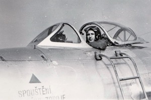 po_letu._1965_mošnov._mig_15bis_1280x843_-min0.jpg