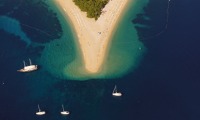 Proslulá pláž Zlatni Rat na ostrově Brač. 14a_1280x853_-min.jpg