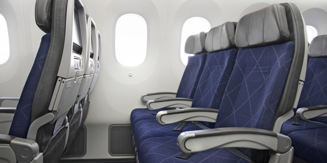 american_airlines_b787_main_cabin-min.jpg