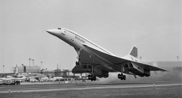 Concorde G-BOAA při startu k historickému letu z Heathrow (Foto: British Airways)