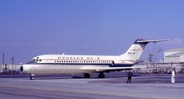 Douglas DC-9 N9DC na letišti Los Angeles International Airport. Foto: Jan Proctor 