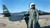 Gary Powers a Lockheed U-2 gary_powers_1_cr.jpg